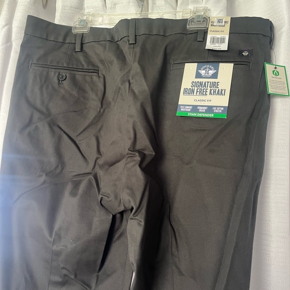Dockers from Macys 
Size 42x30
Two colors 
Classic fit - Picture 4 of 7